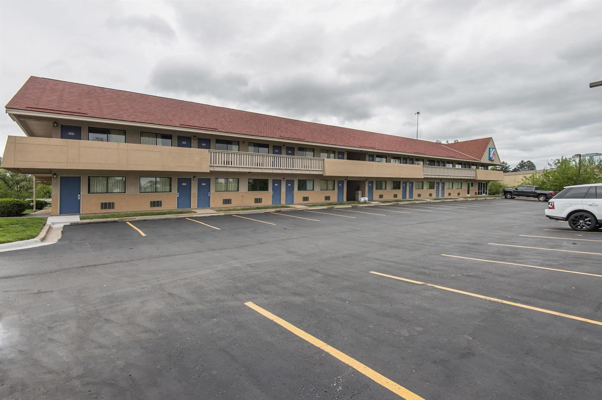 Motel 6-Overland Park, Ks Exterior photo