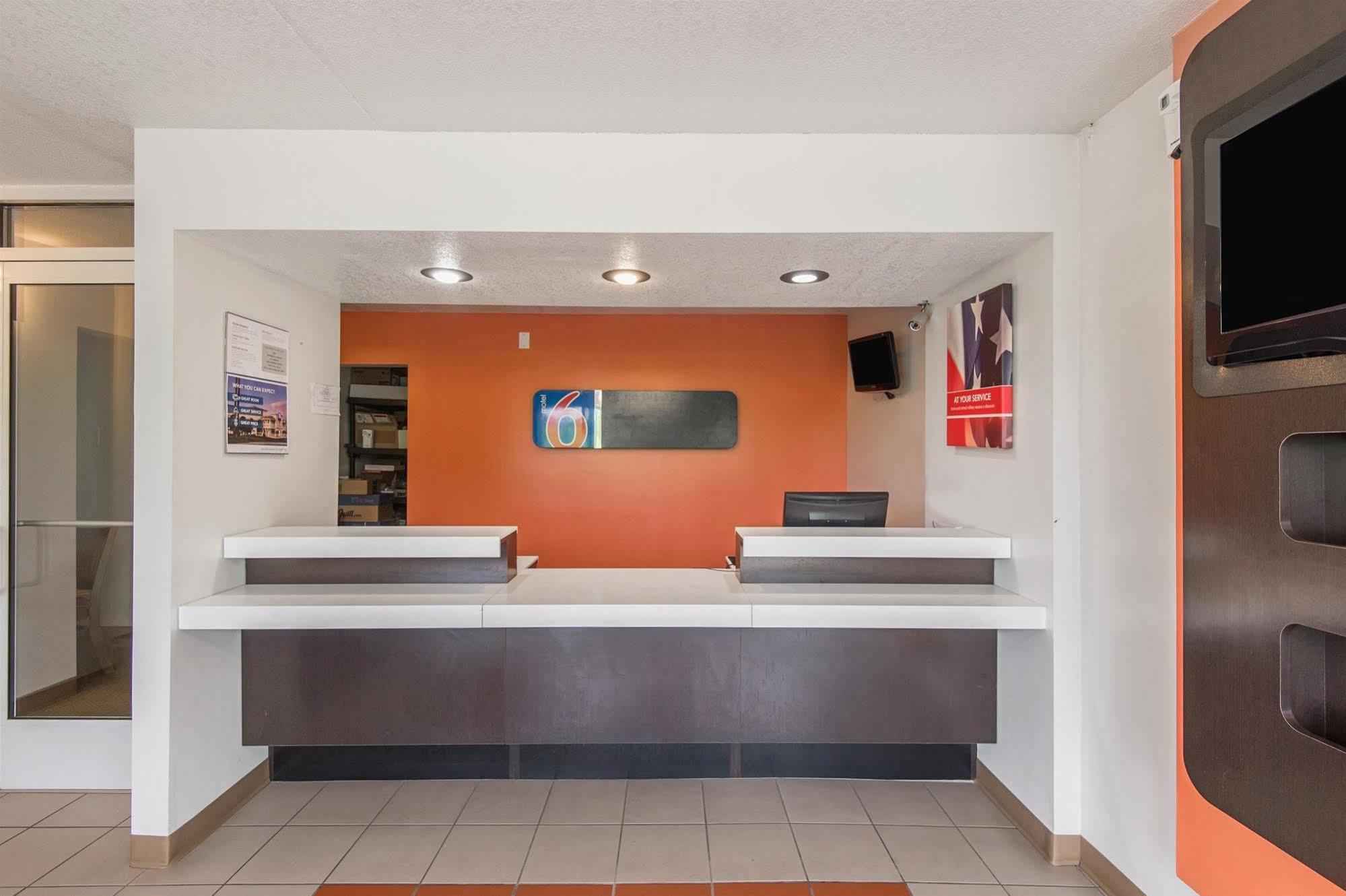 Motel 6-Overland Park, Ks Exterior photo